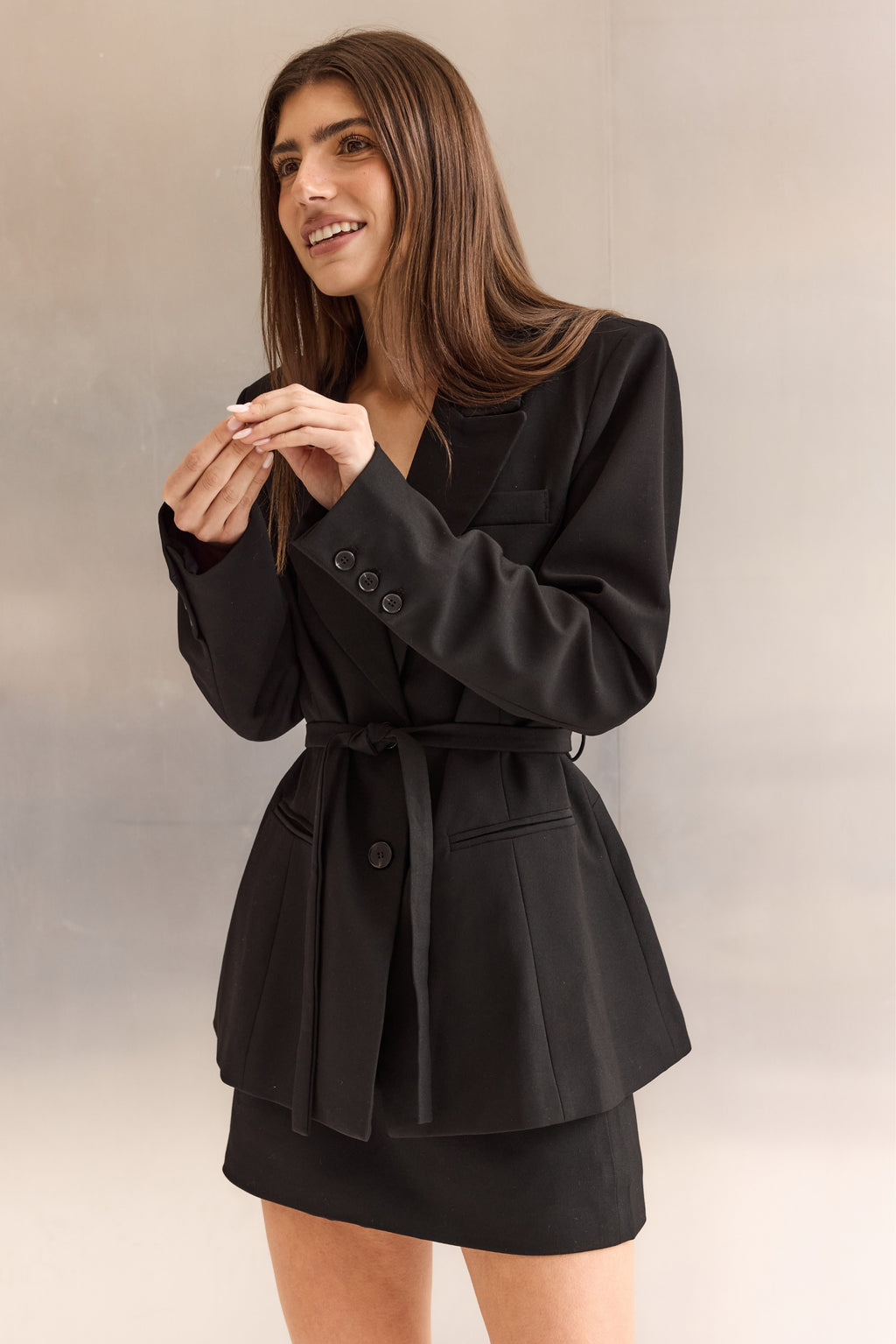 Noir Tailored Cinched Blazer (Black)