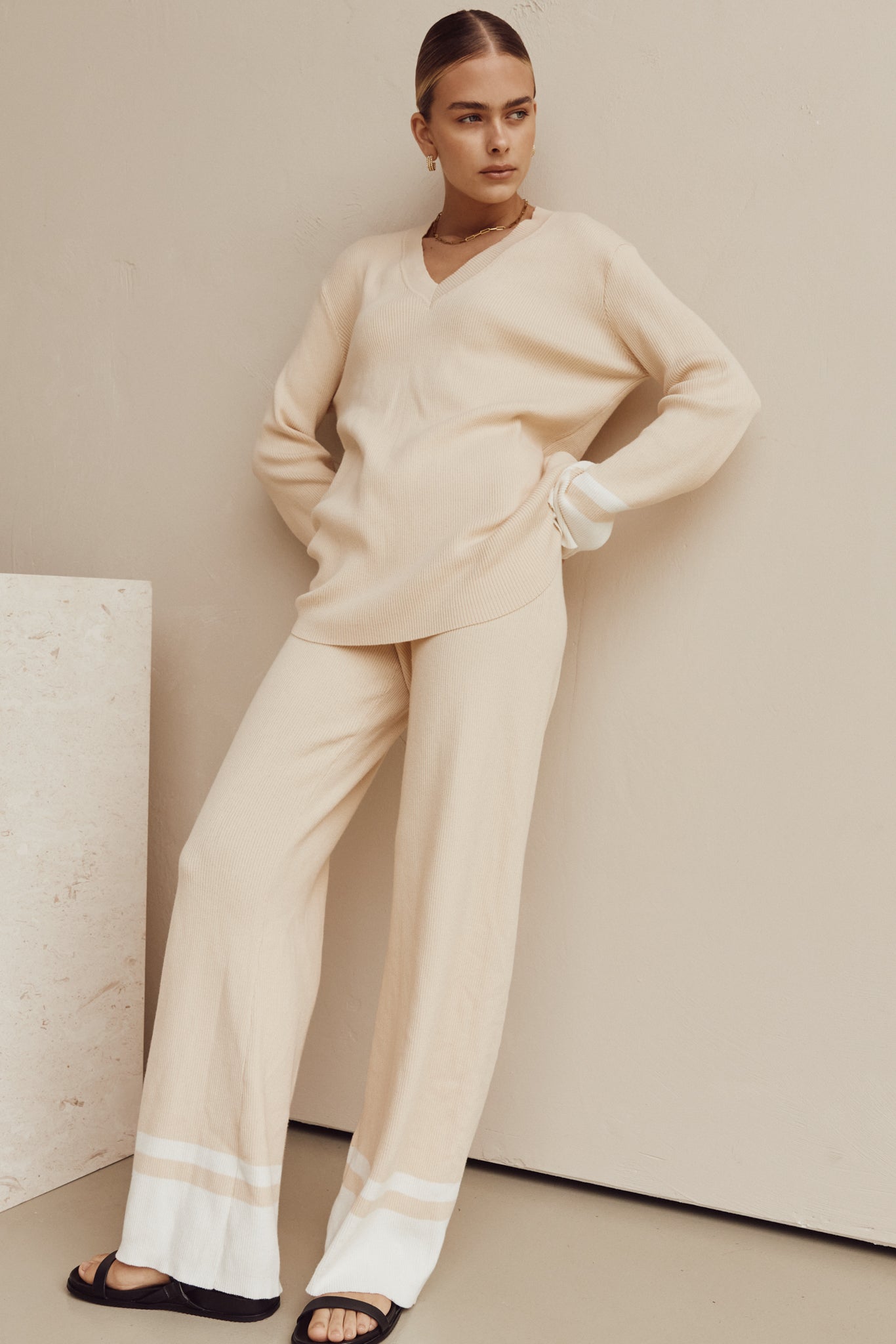 Agni Knit Pant (Beige)