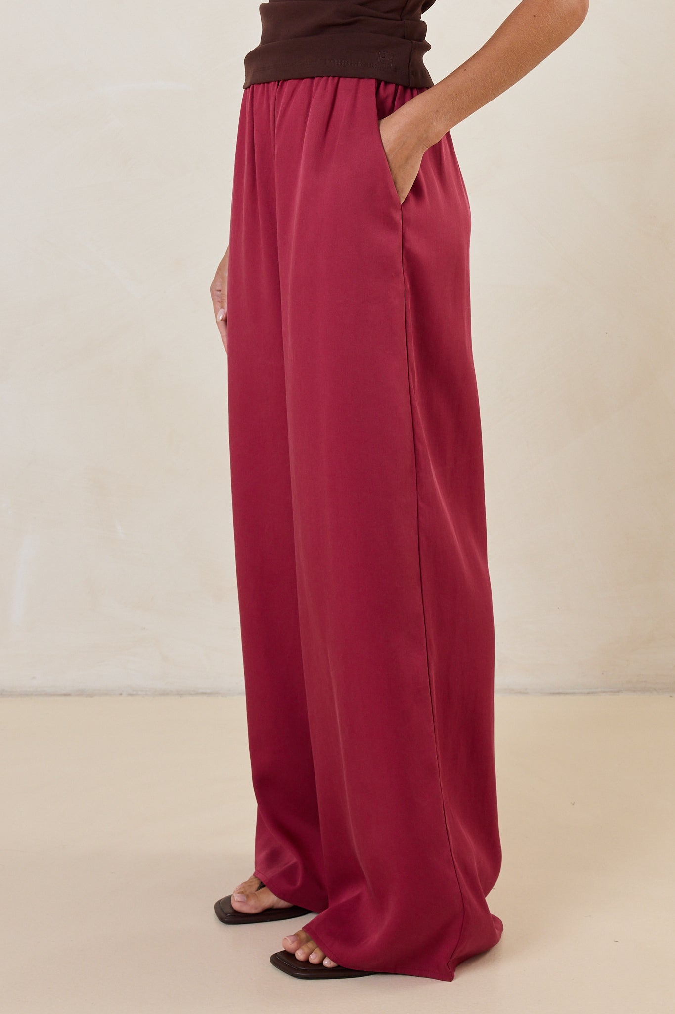 Raya Pant (Pomegranate)