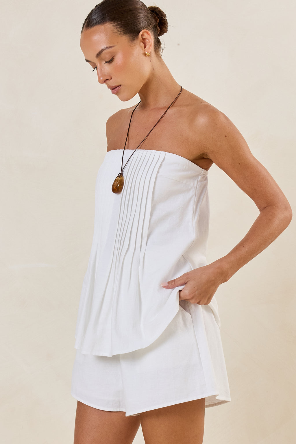 Elara Short (White)