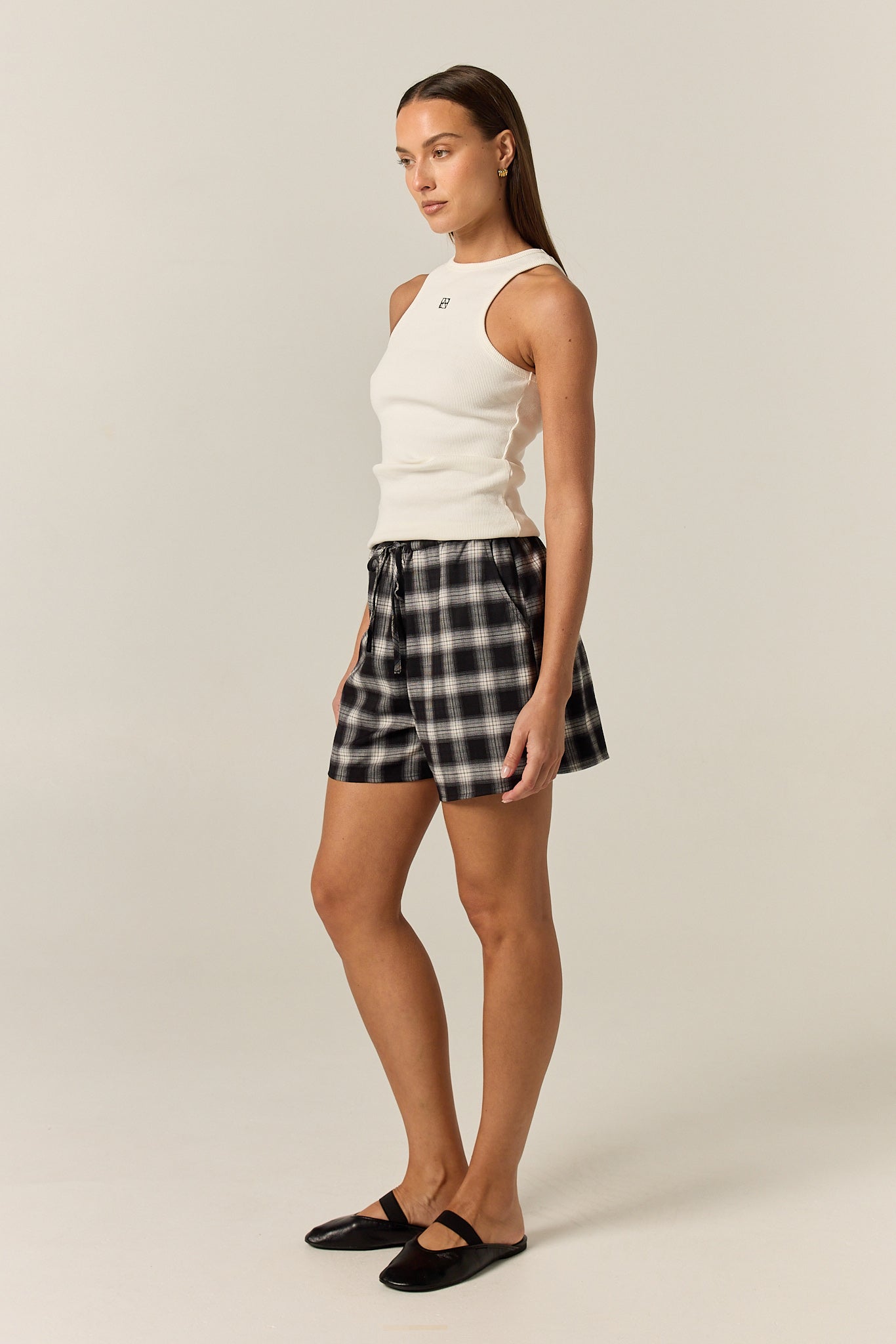 Lainey Short (Black Plaid)