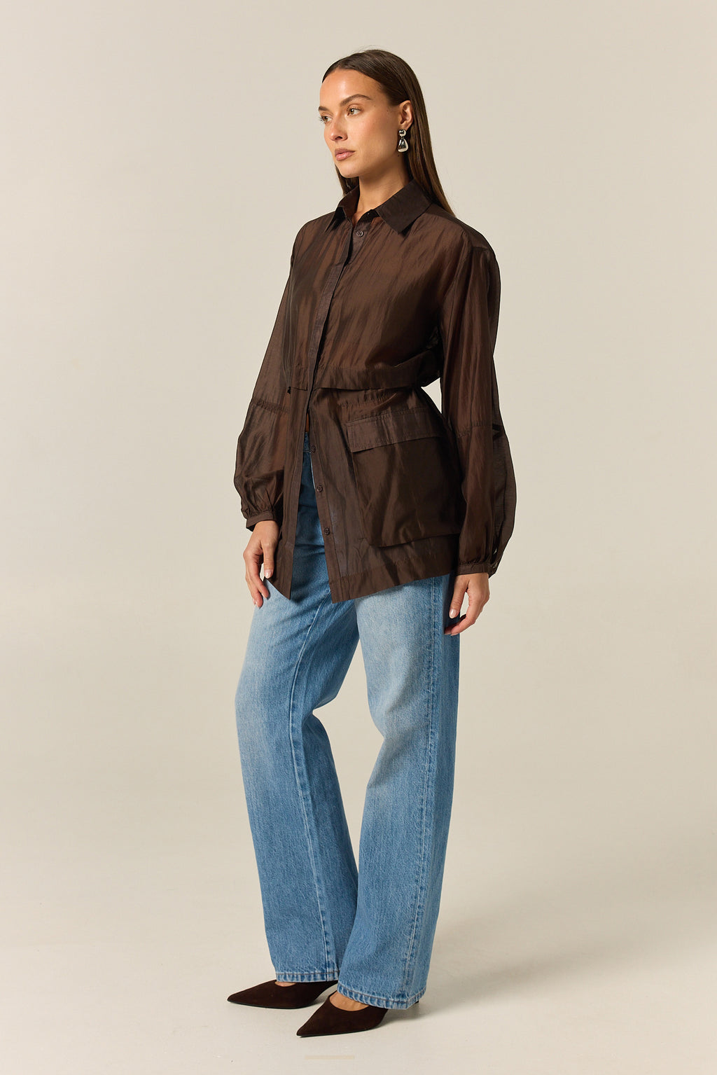 Ezra Cinched Shirt (Chocolate)