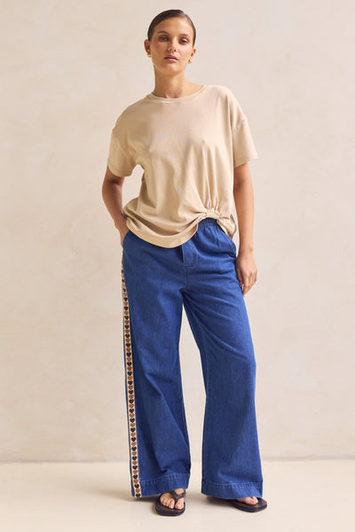 Nina Tee (Sand)