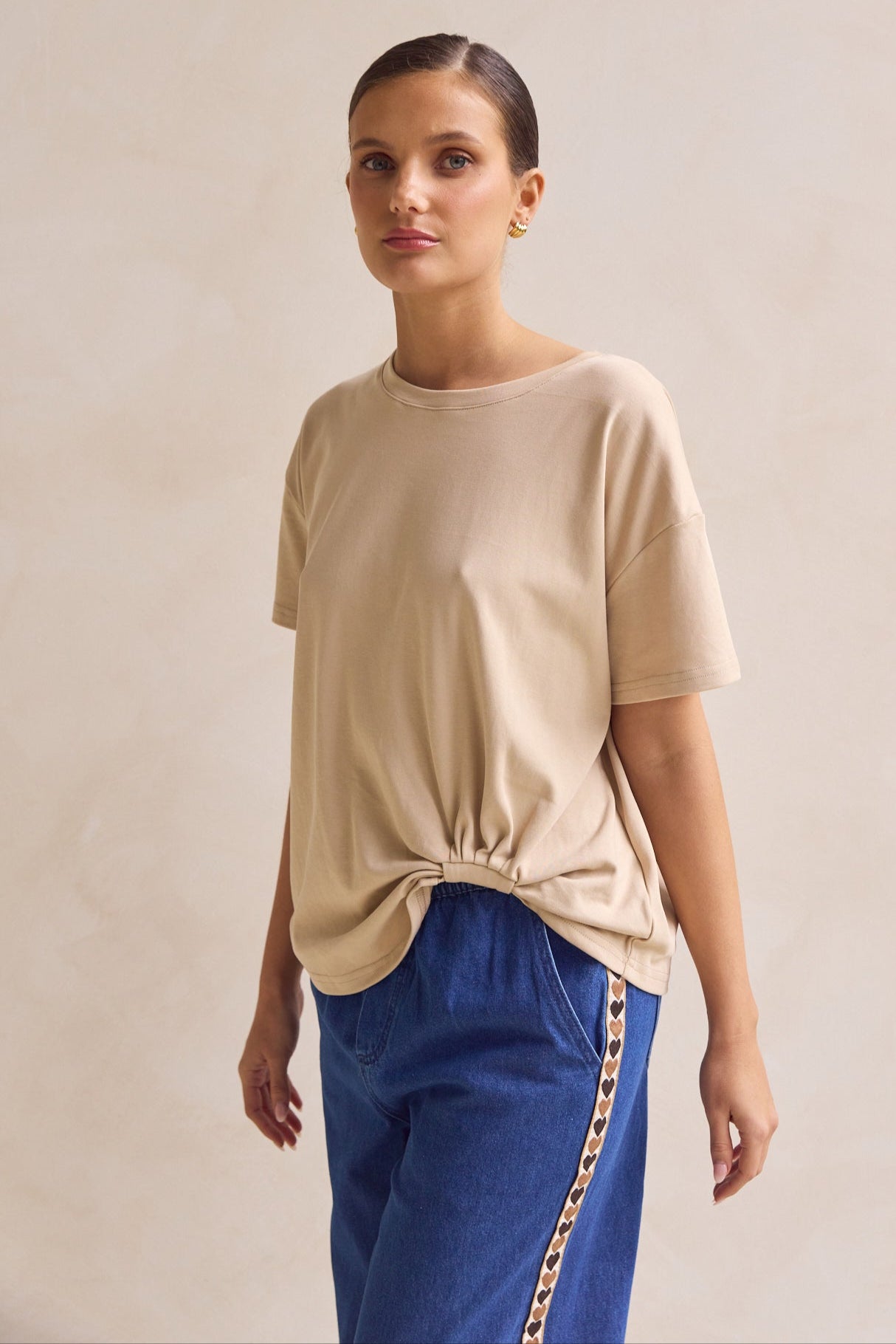 Nina Tee (Sand)