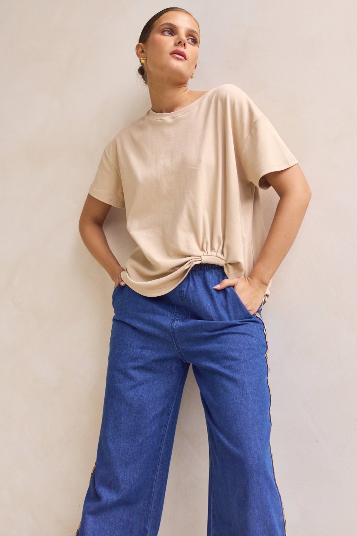 Nina Tee (Sand)