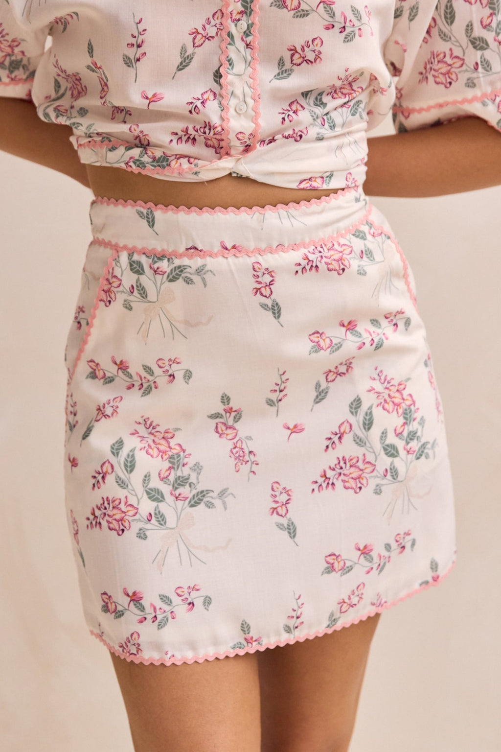 Fallon Mini Skirt (Cream)