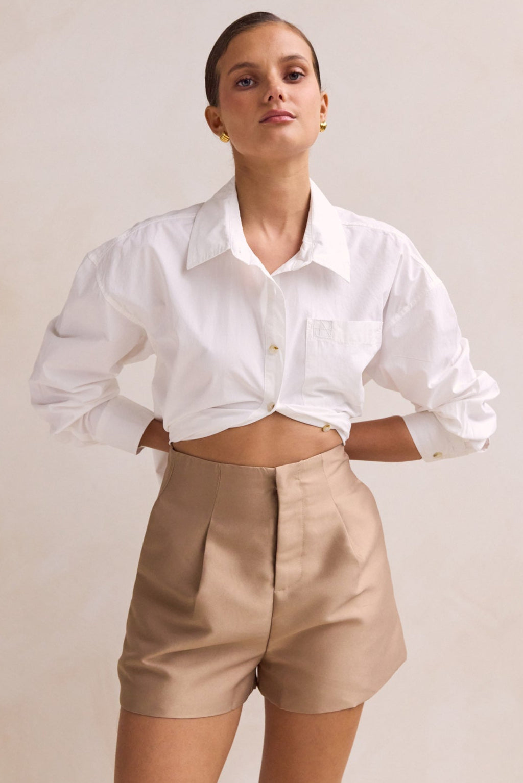 Lysandra Short (Beige)