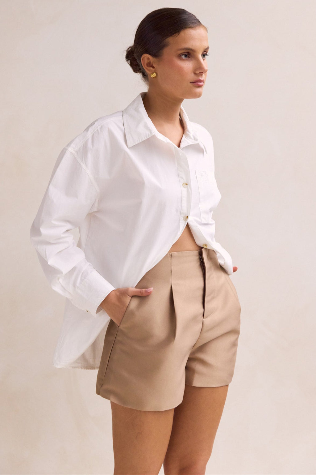Lysandra Short (Beige)
