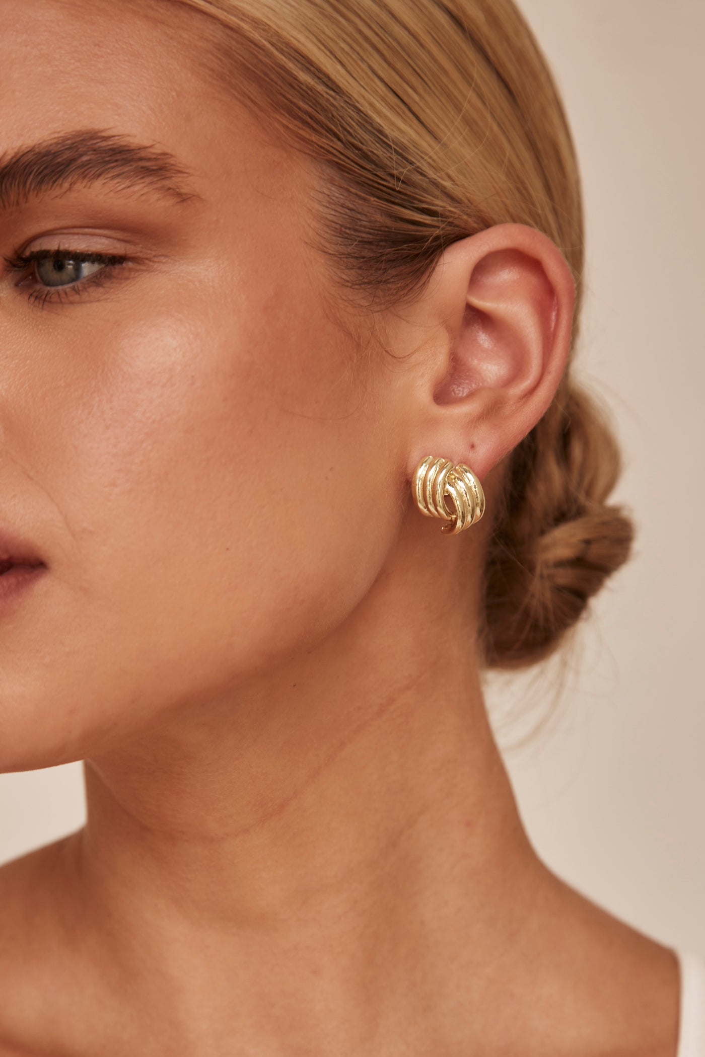 Bellan Earrings (Gold)