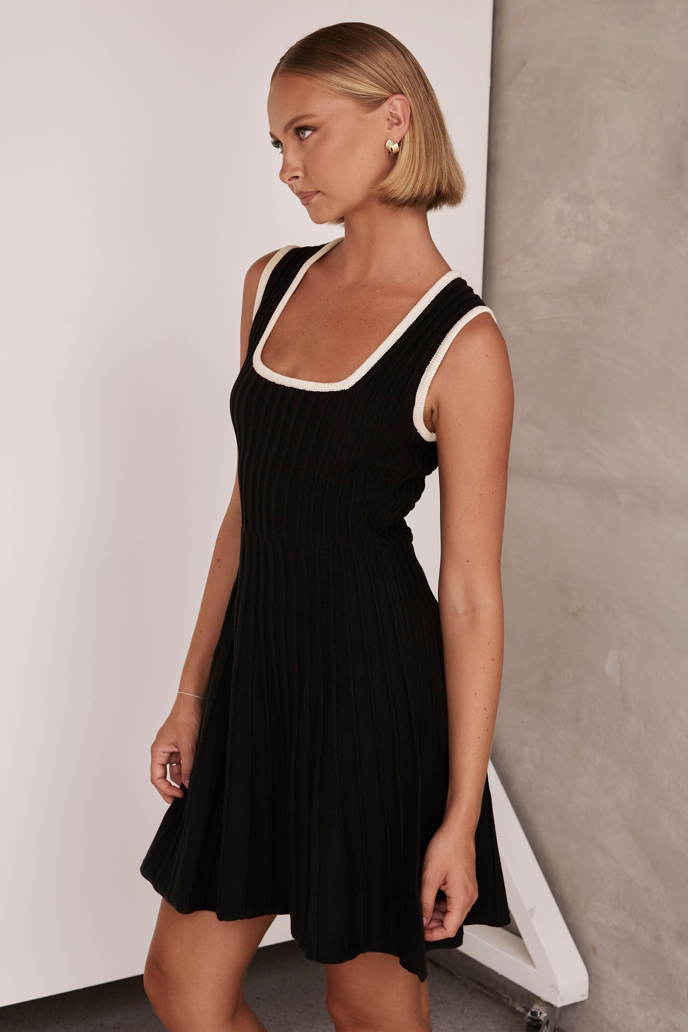 Calle Knit Mini Dress (Black)