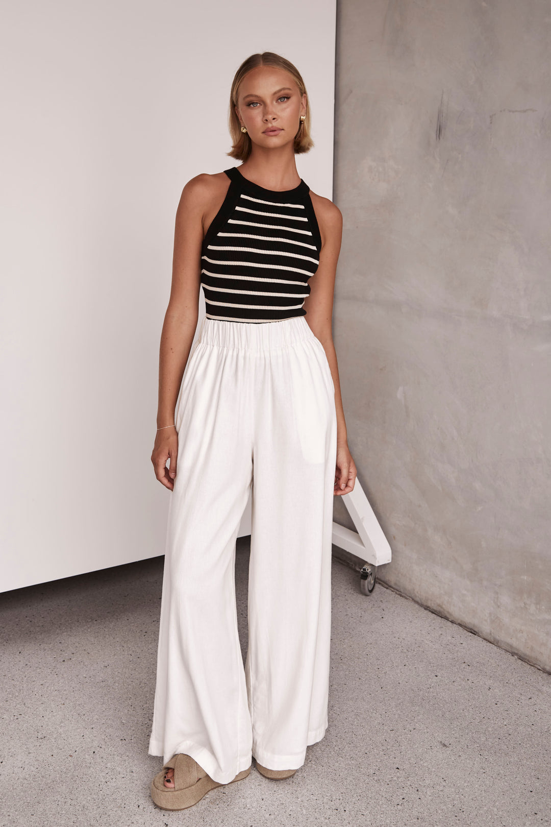 ボトムスその他 TheLatest Wide white Billie trousers THELATEST Billie Pants | TNT - The New Trend | Shop Luxury