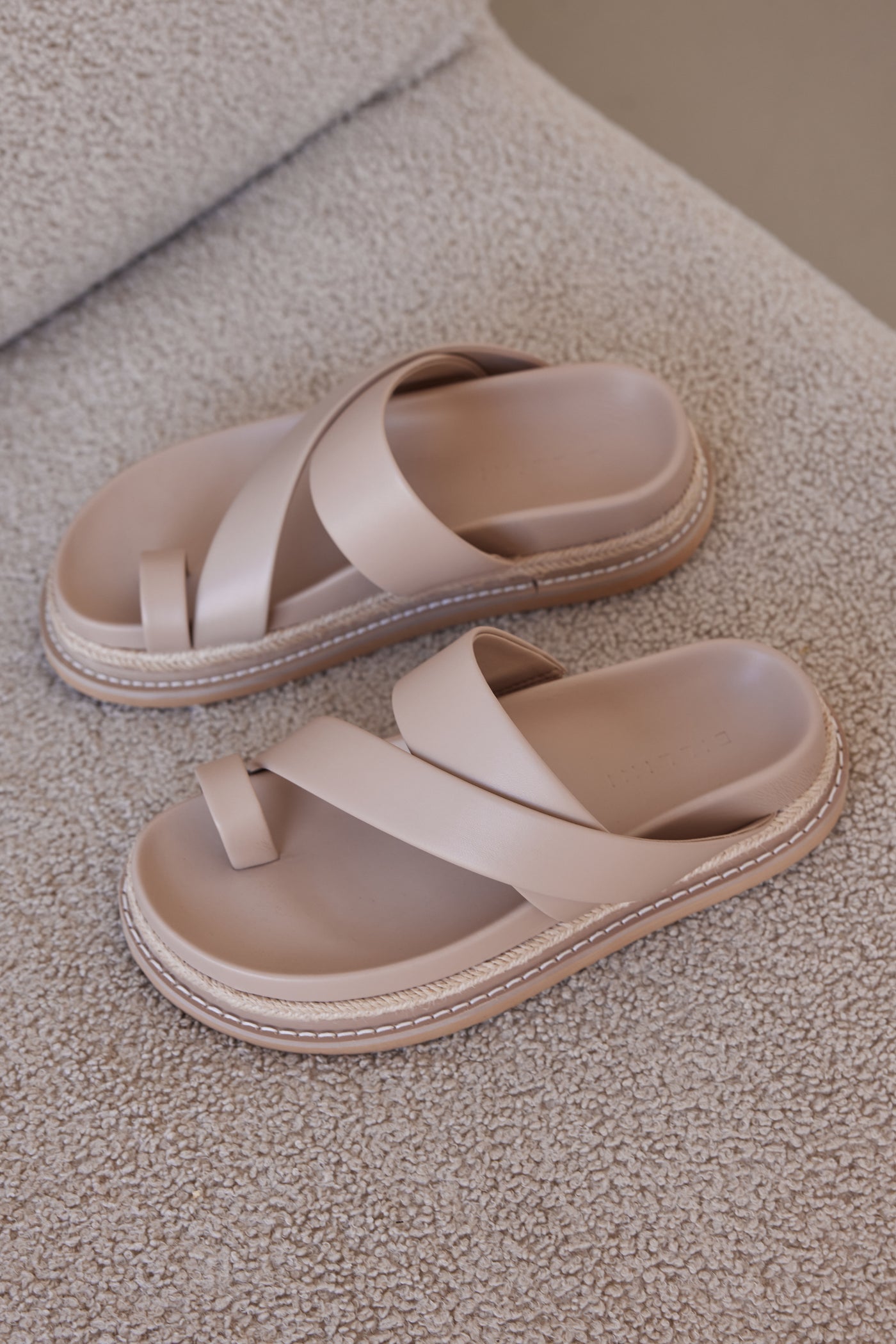 Armas Sandals (Sand)