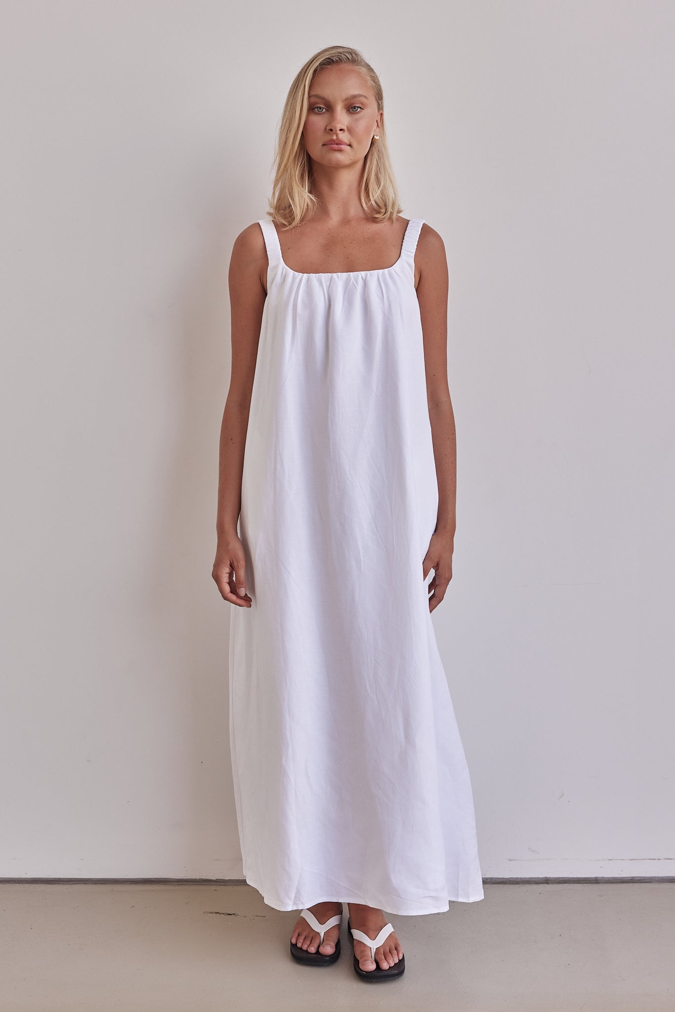 Vicki Maxi Dress (White)