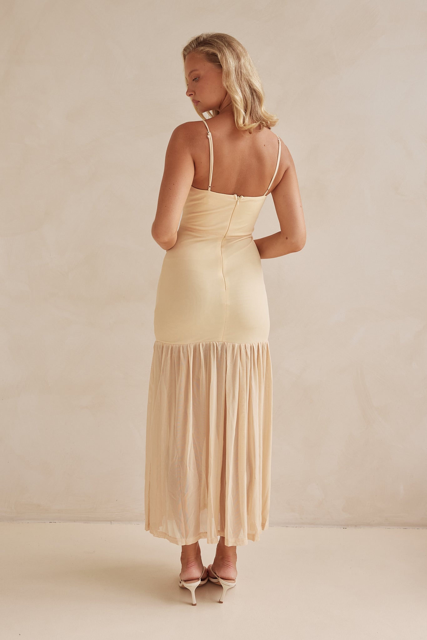 Delia Maxi Dress (Butter)