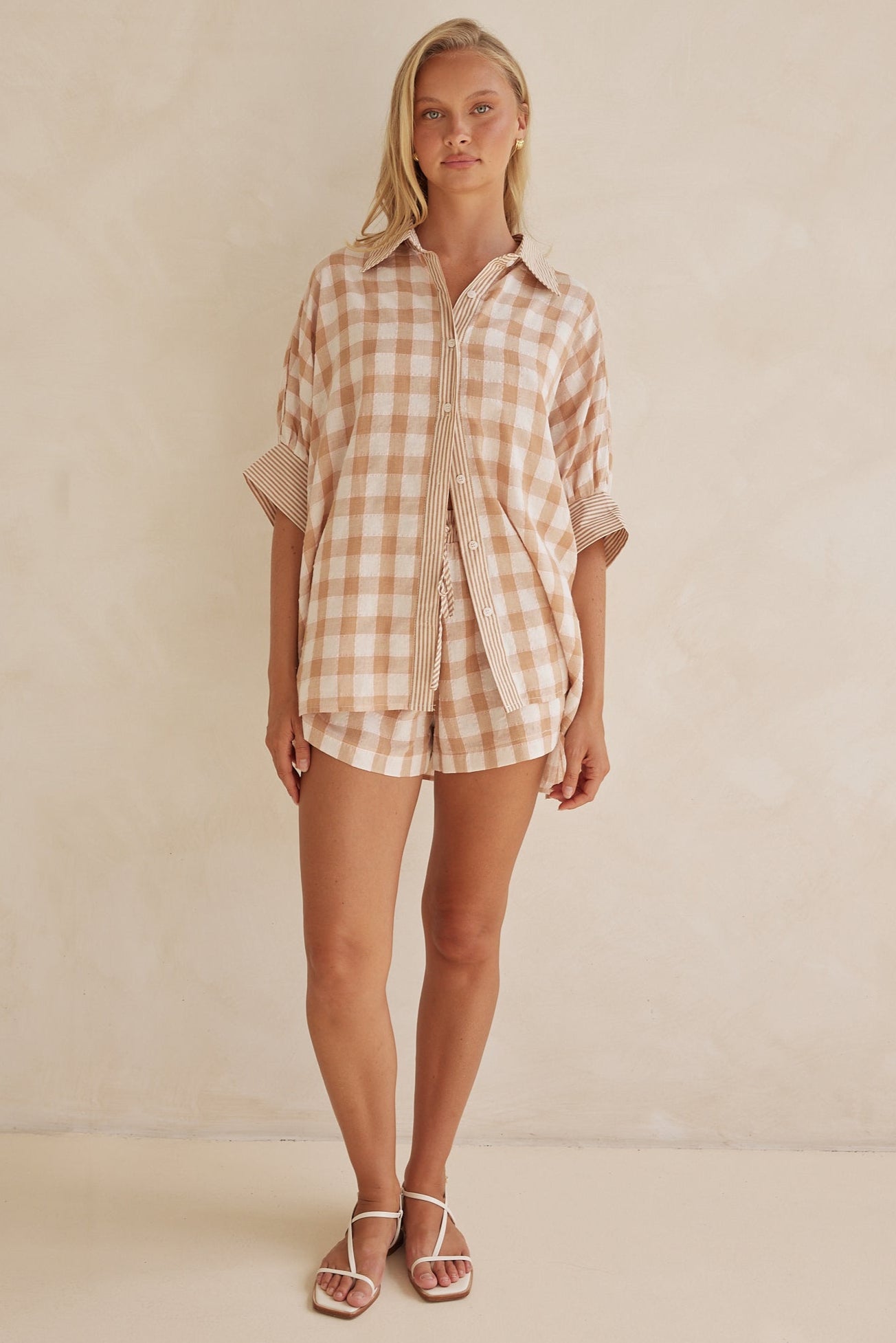 Beatrice Short (Beige)