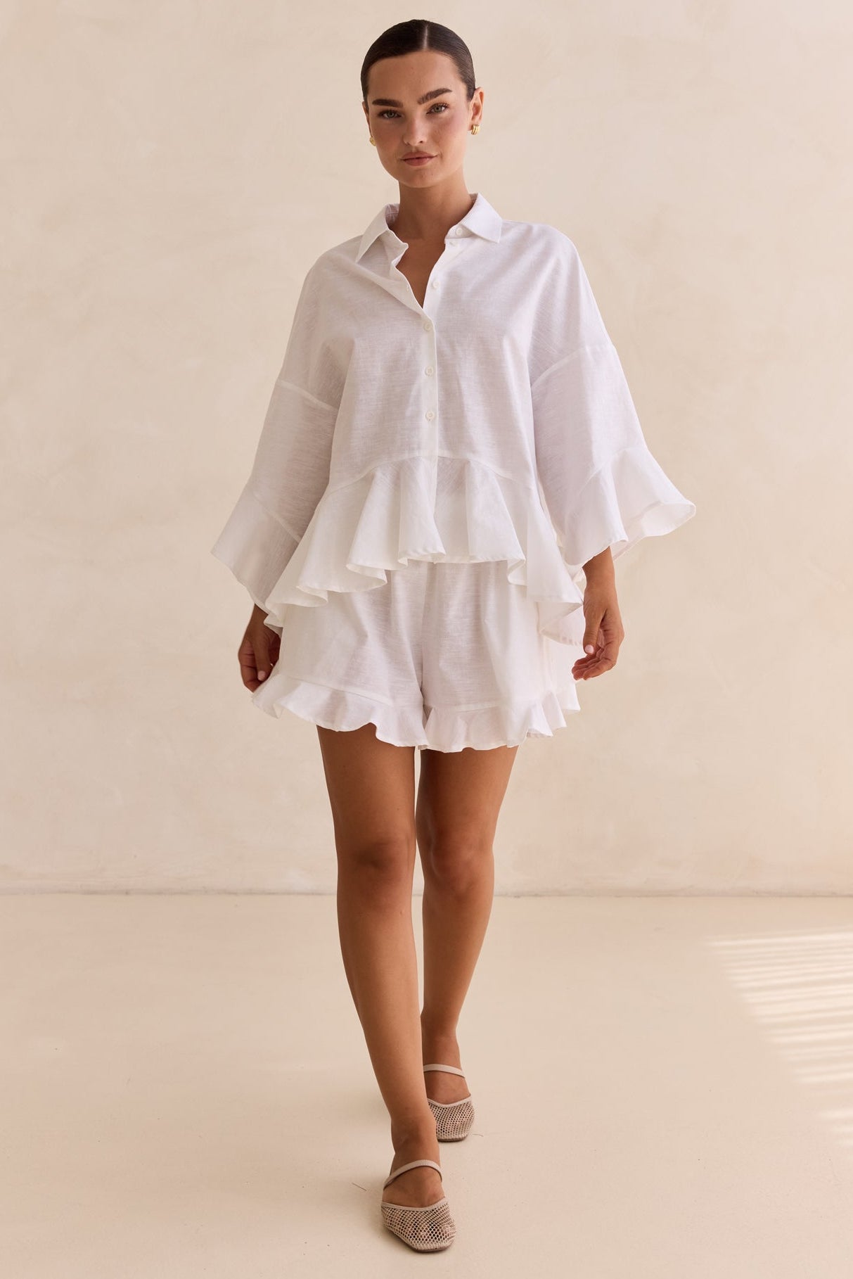 Eilish Short (White)