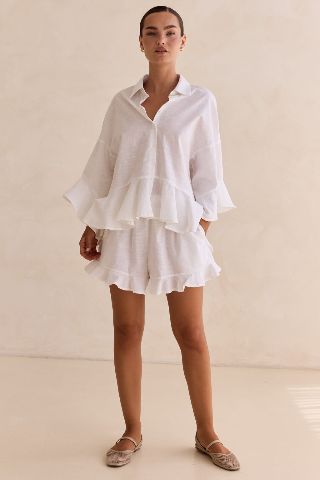 Eilish Short (White)