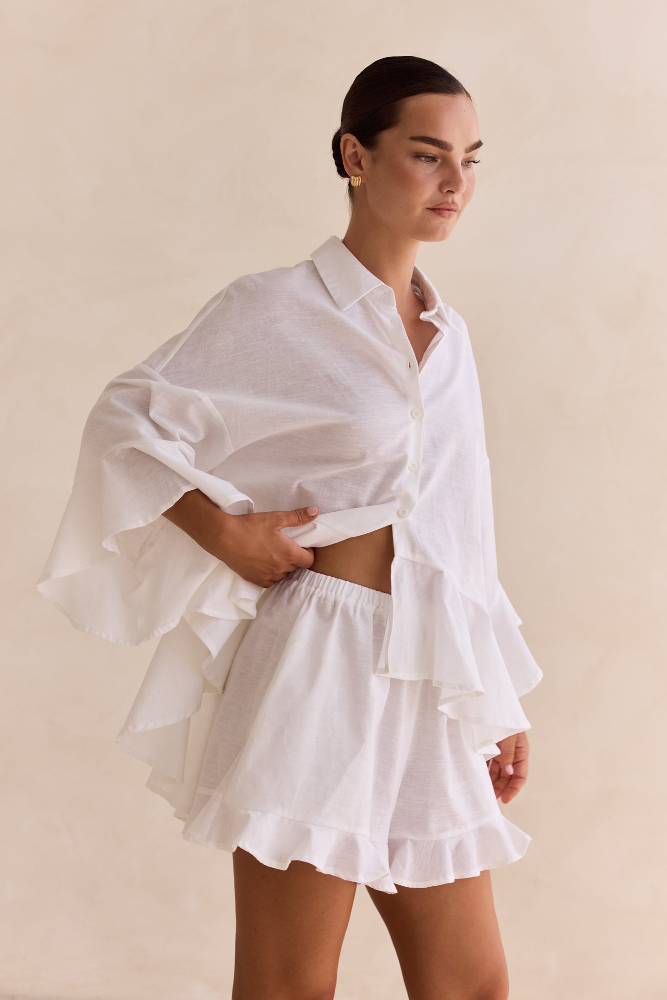 Eilish Short (White)