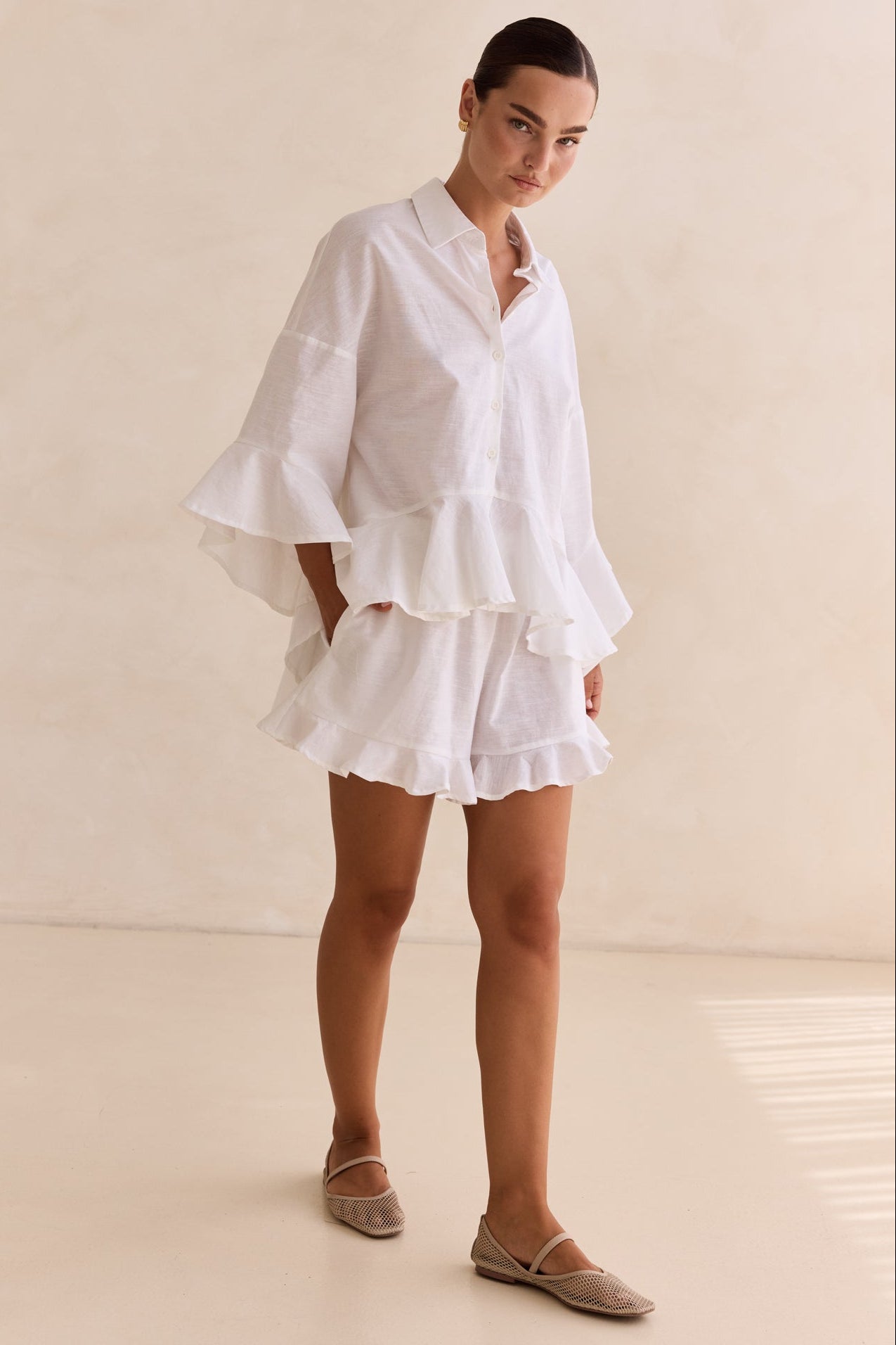 Eilish Short (White)