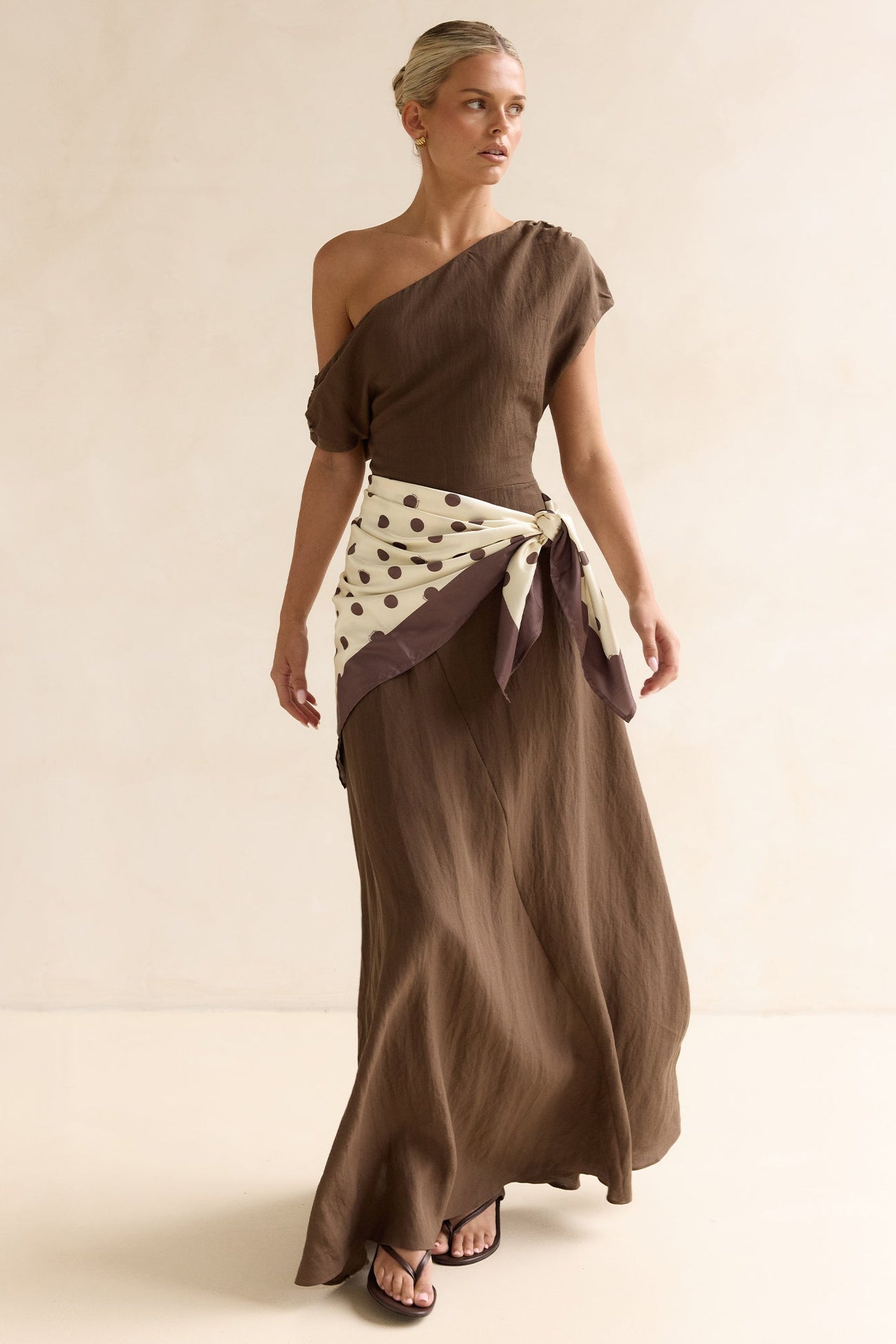 Claire Maxi Dress (Chocolate)