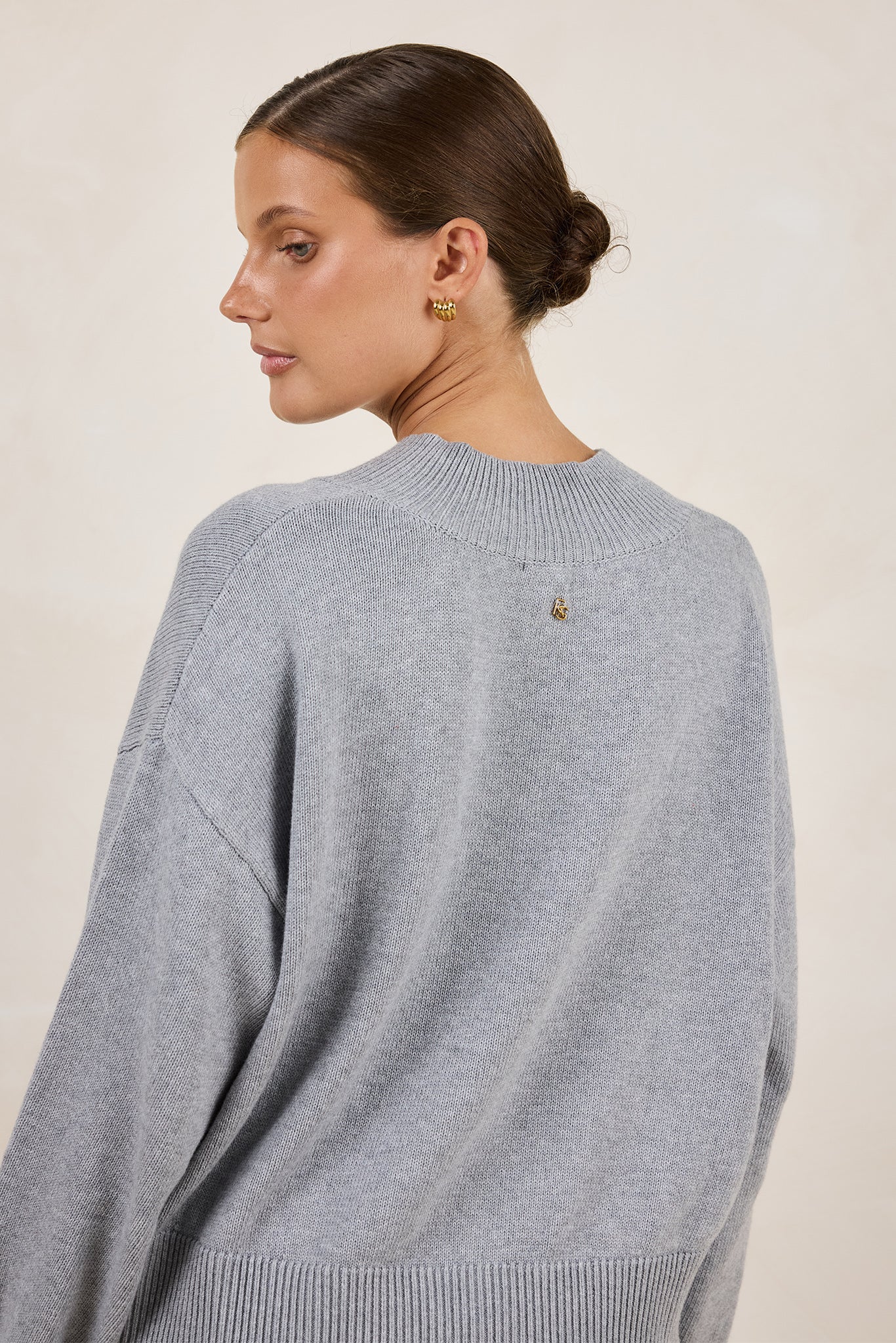 Reed V-Neck Jumper (Grey)