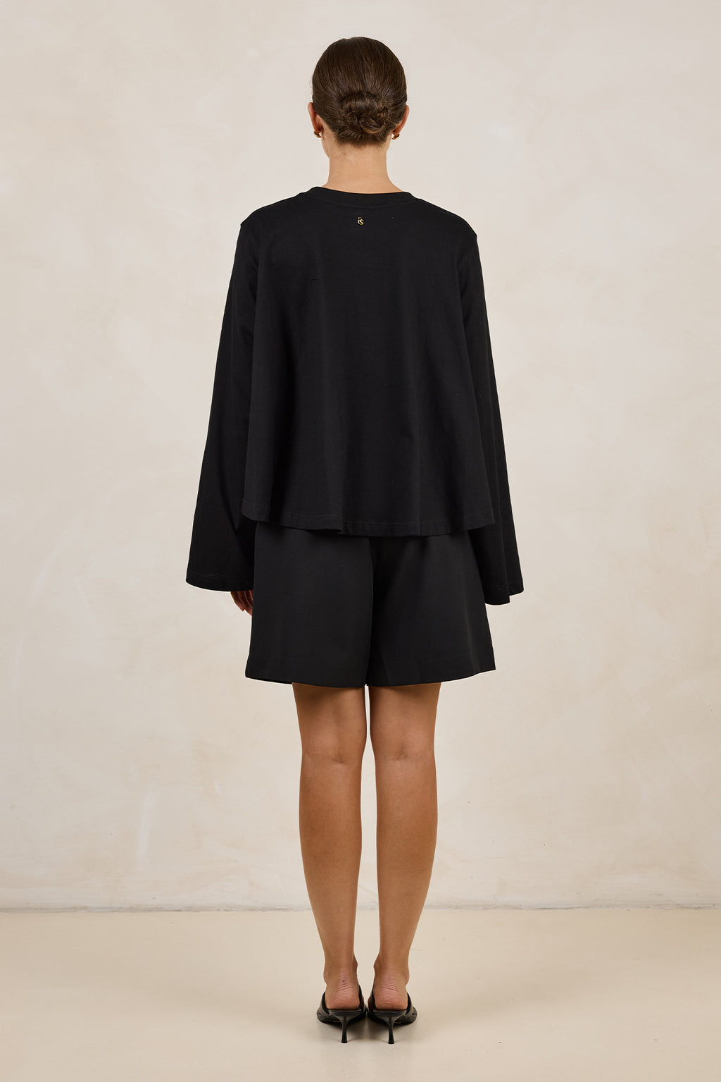 Harper Swing Long Sleeve Tee (Black)