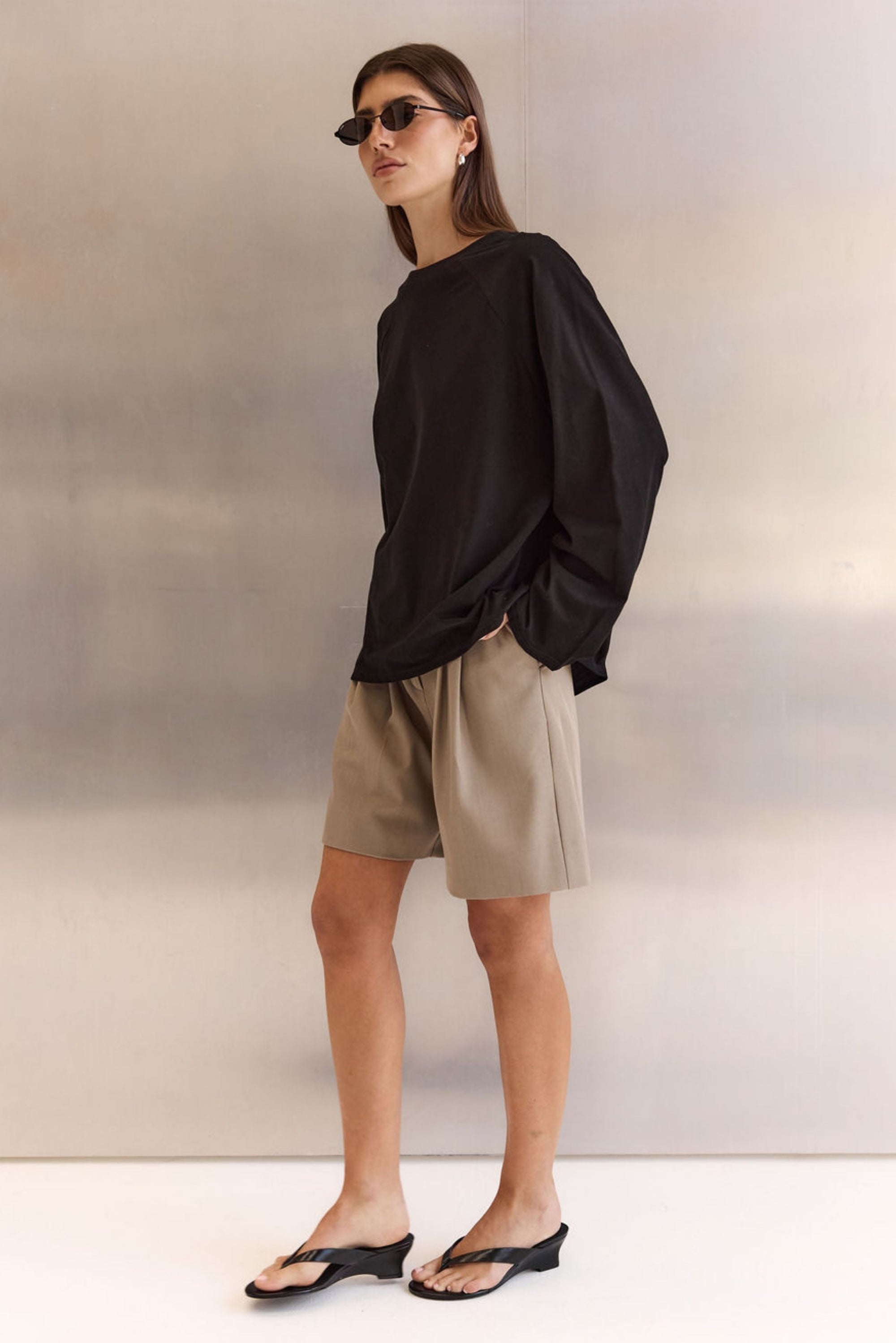 Levi Long Sleeve Tee (Black)
