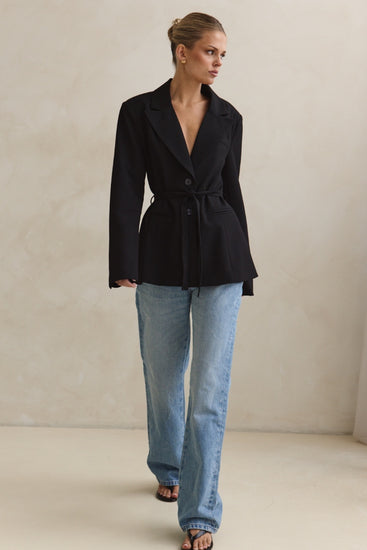 Noir Tailored Cinched Blazer (Black)