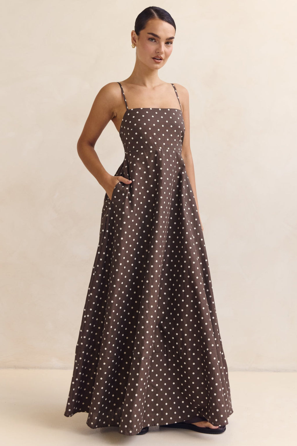 Hallie Maxi Dress (Chocolate)