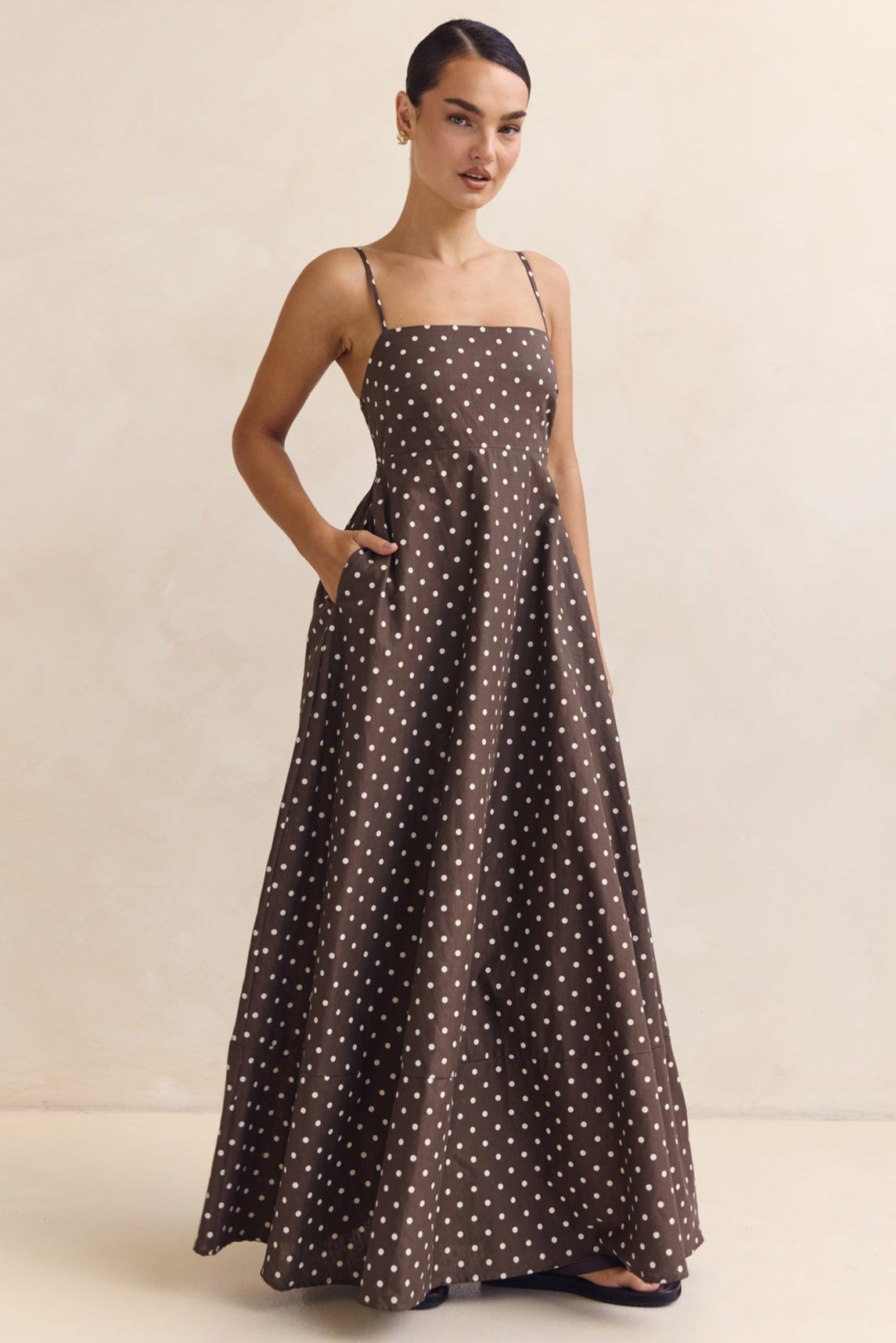 Hallie Maxi Dress (Chocolate)