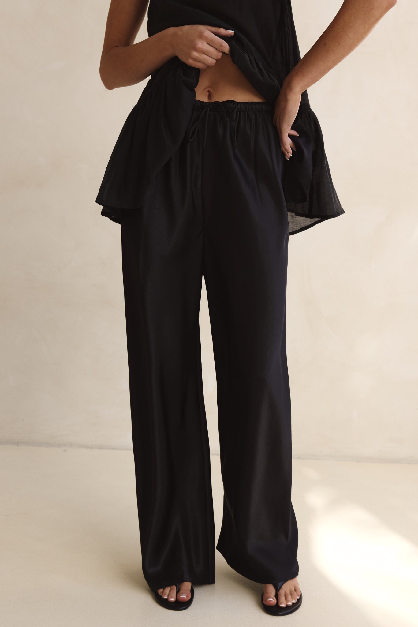 Ines Pant (Black)