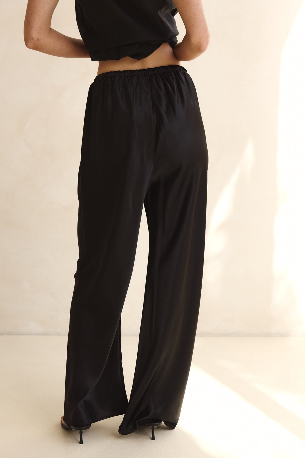 Ines Pant (Black)