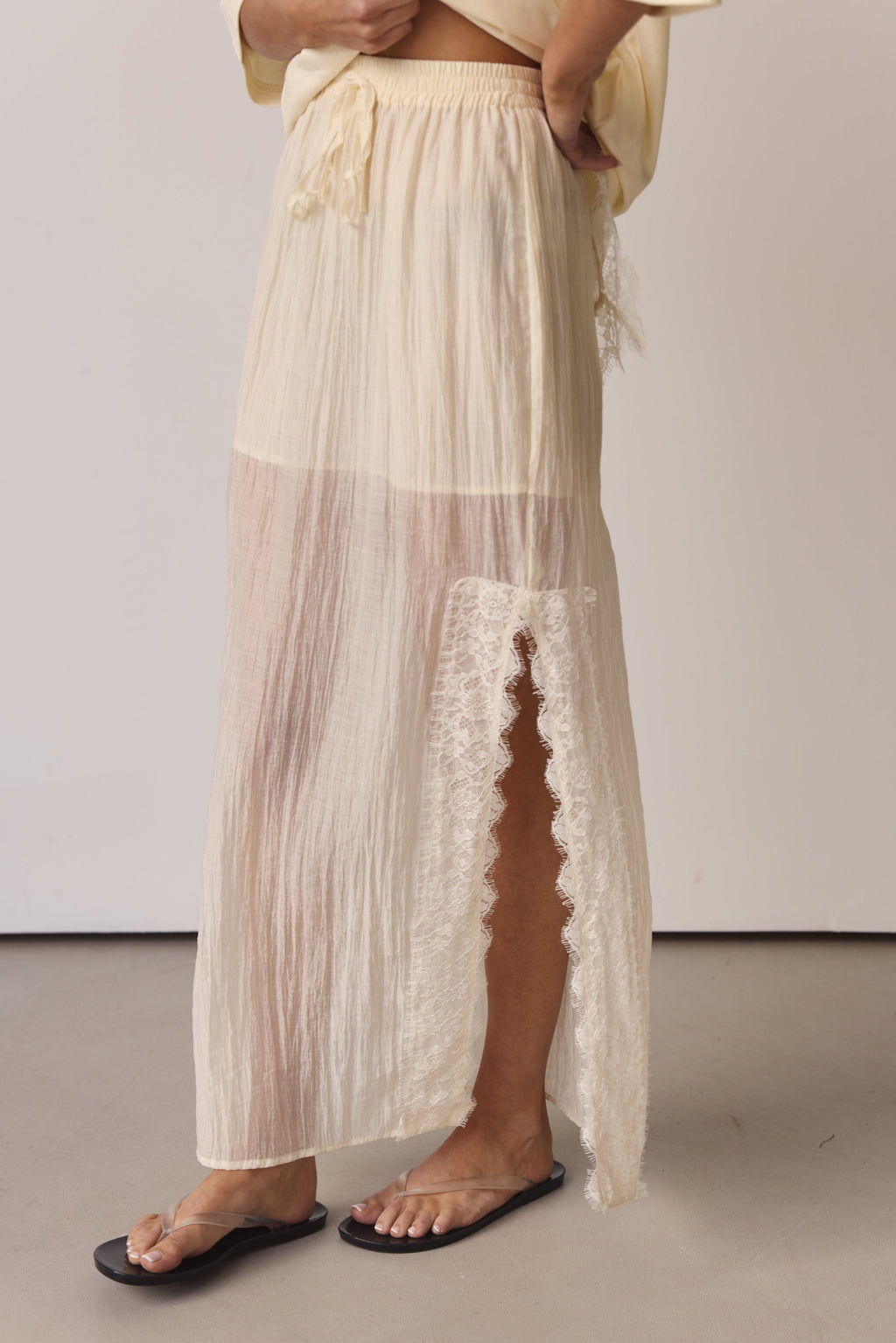 Ziggy Lace Maxi Skirt (Buttercream)