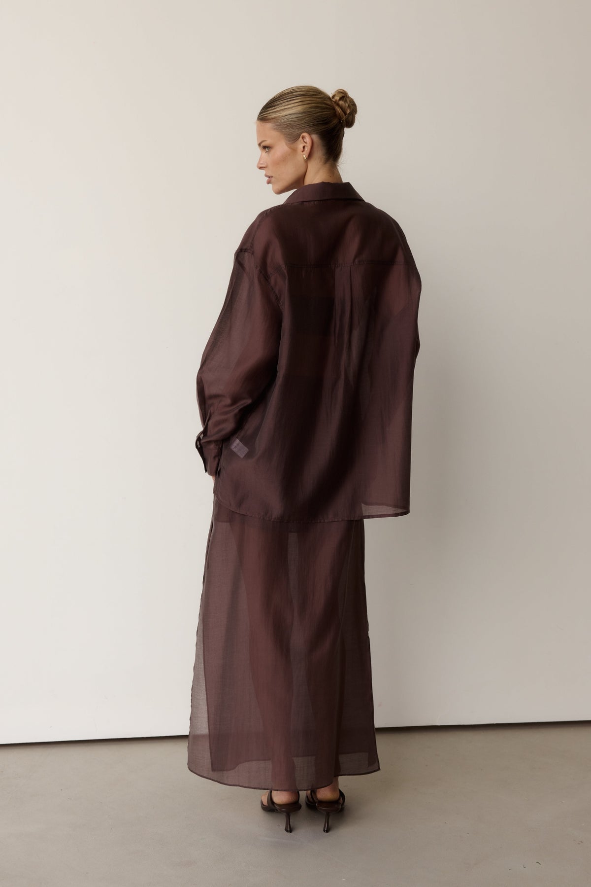 Wynn Sheer Shirt (Chocolate)