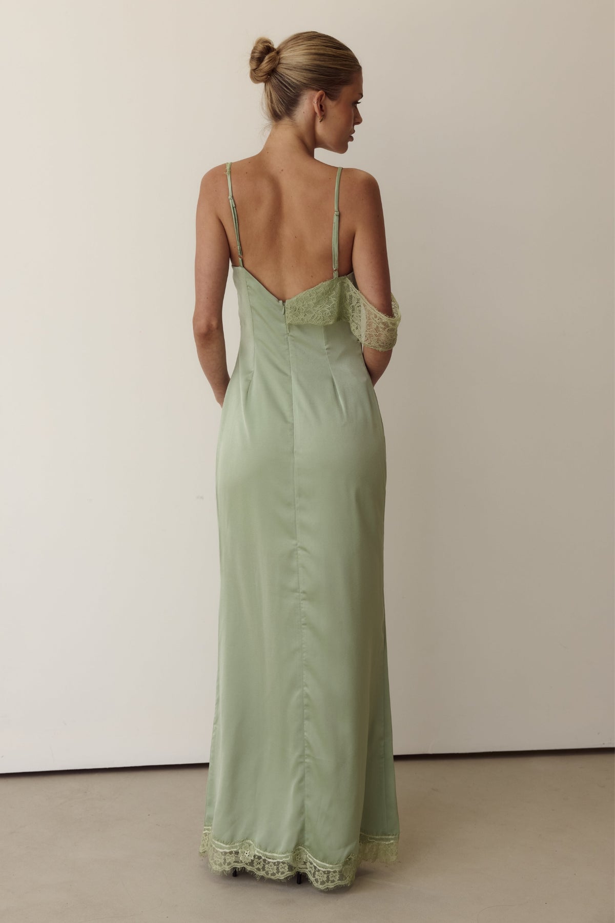 Indi Lace Trim Maxi Dress (Pistachio)
