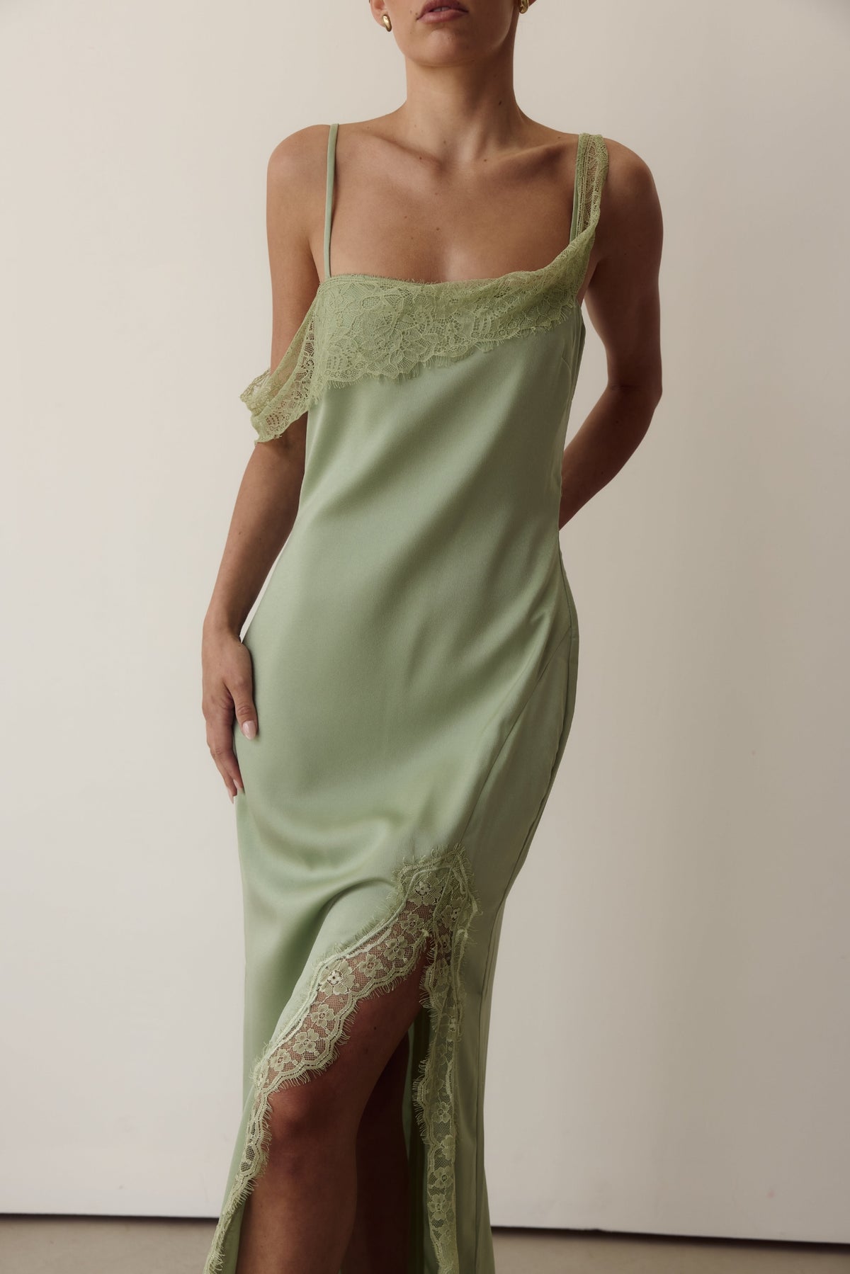 Indi Lace Trim Maxi Dress (Pistachio)