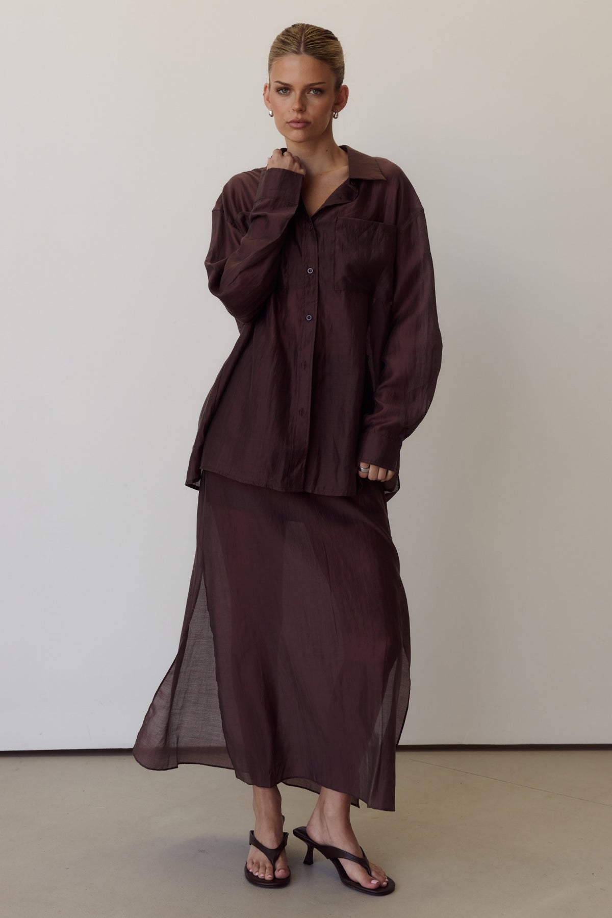 Wynn Sheer Shirt (Chocolate)