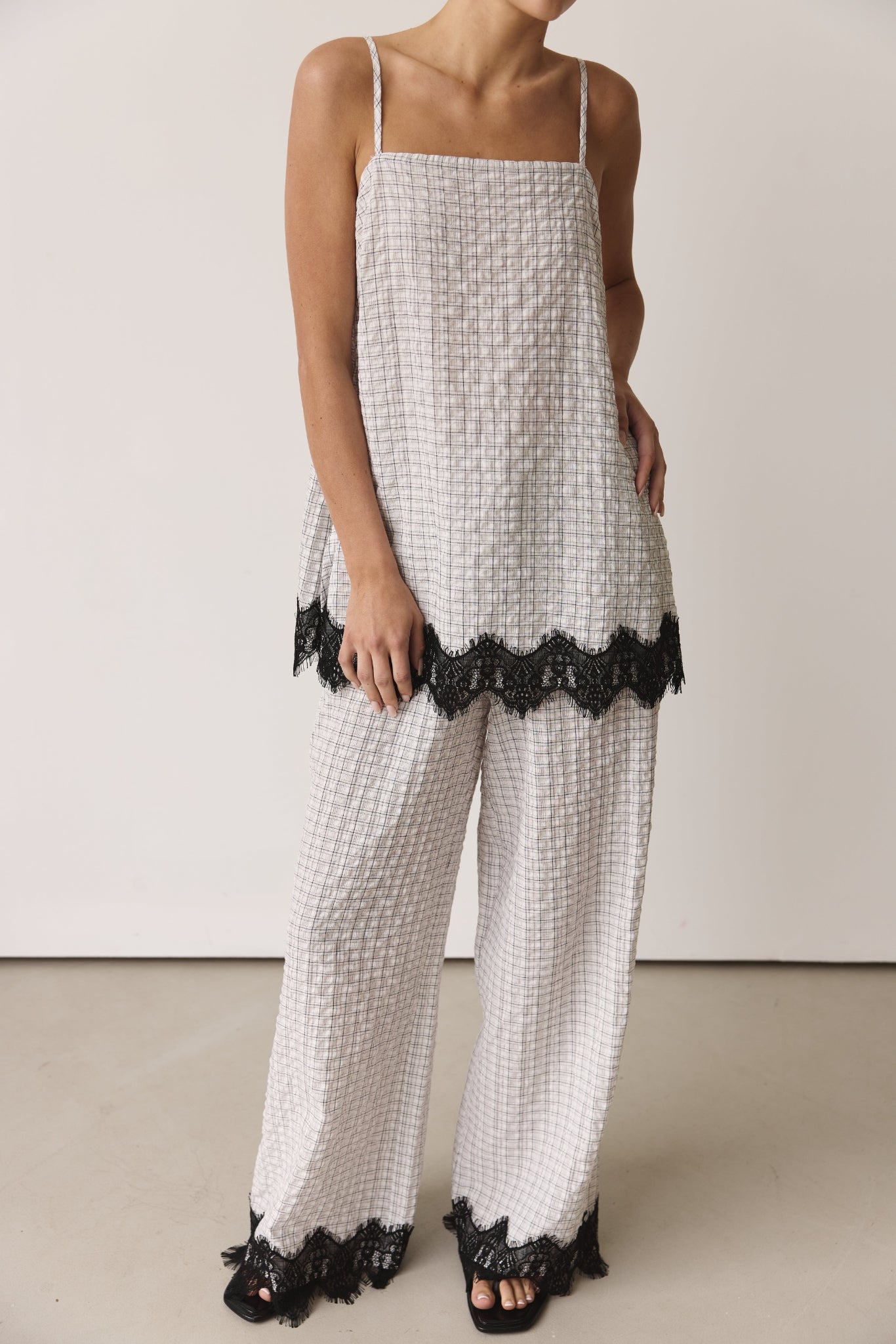 Holland Cami (White/Black Plaid)