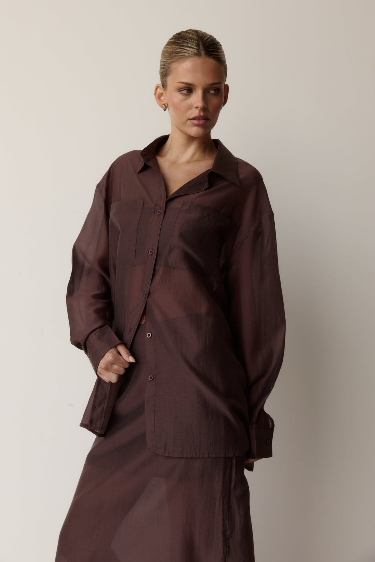 Wynn Sheer Shirt (Chocolate)