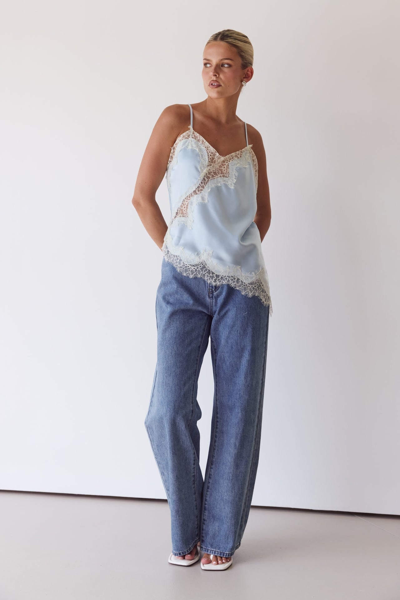 Dua Lace Top (Ice Blue)