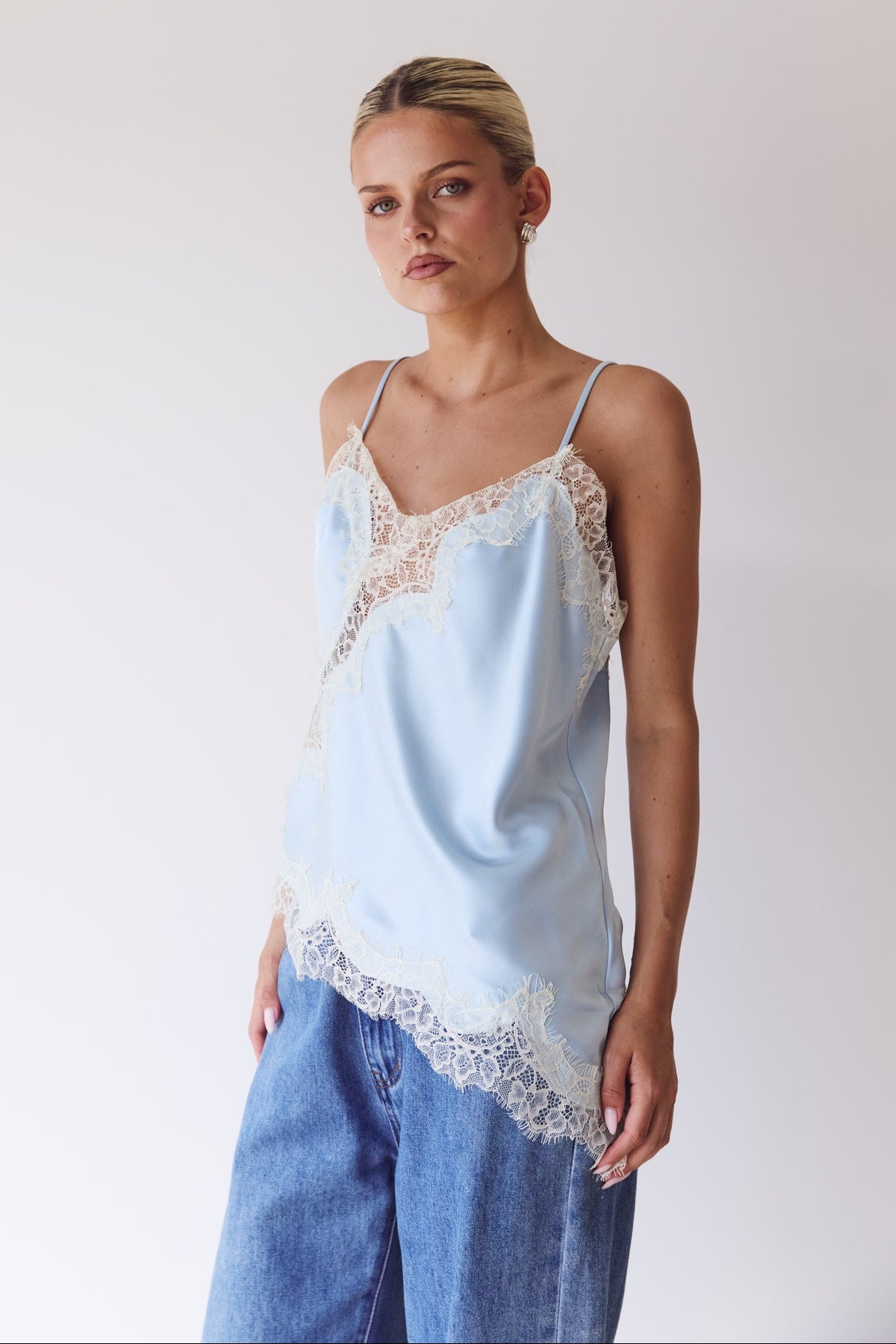 Dua Lace Top (Ice Blue)