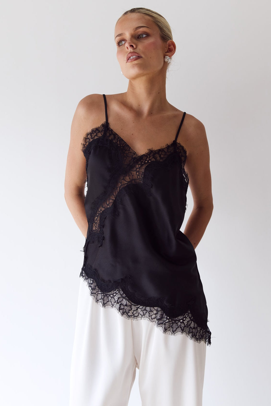Dua Lace Top (Black)