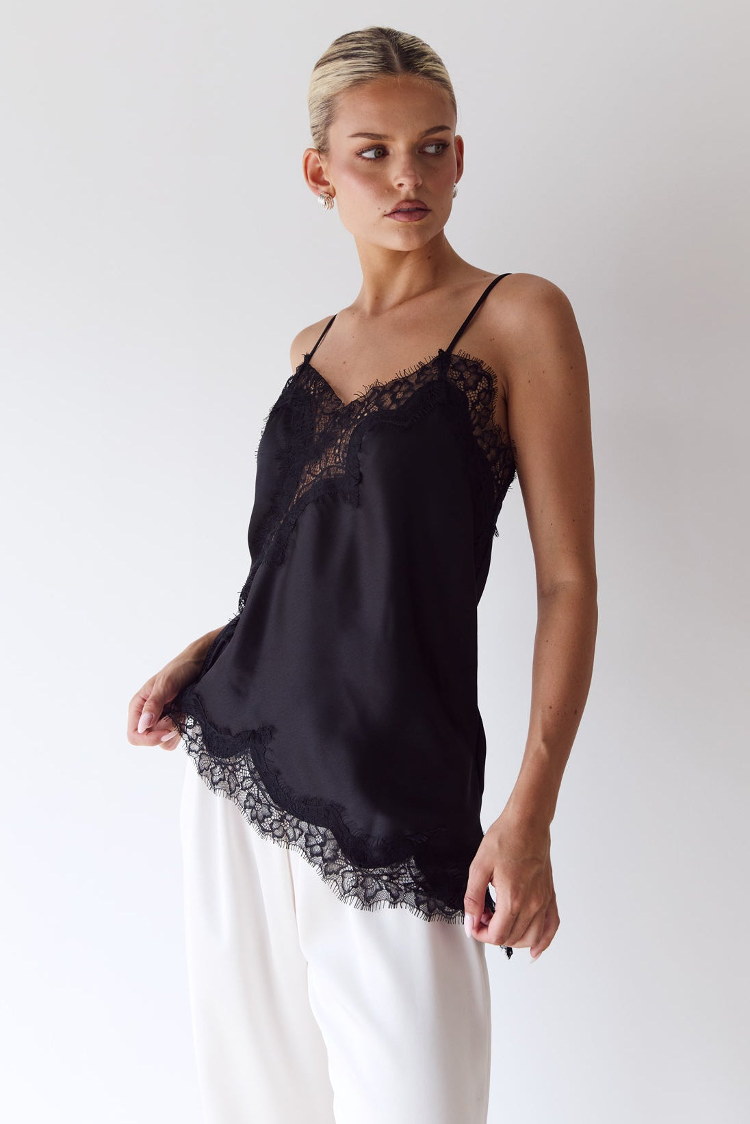 Dua Lace Top (Black)