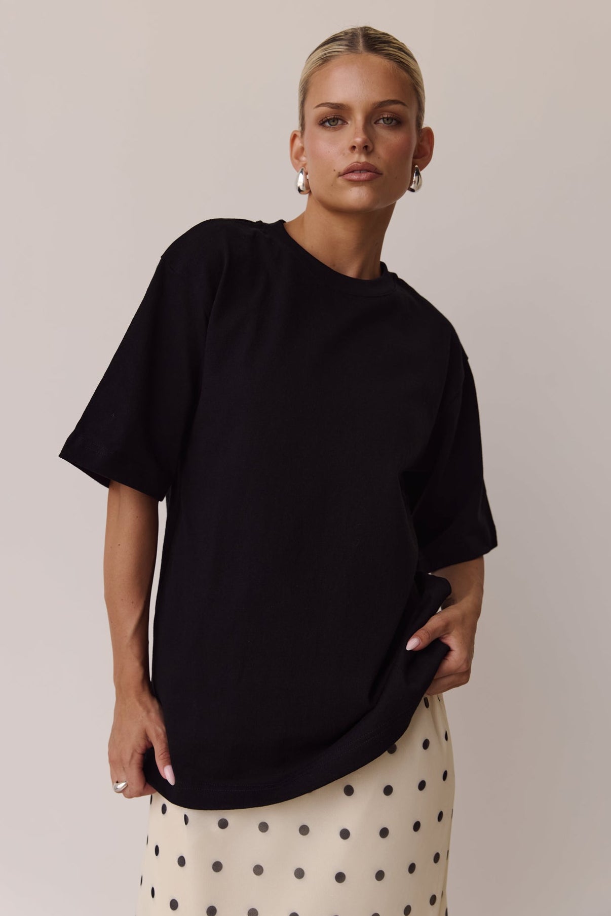 Reese Boyfriend Tee (Black)
