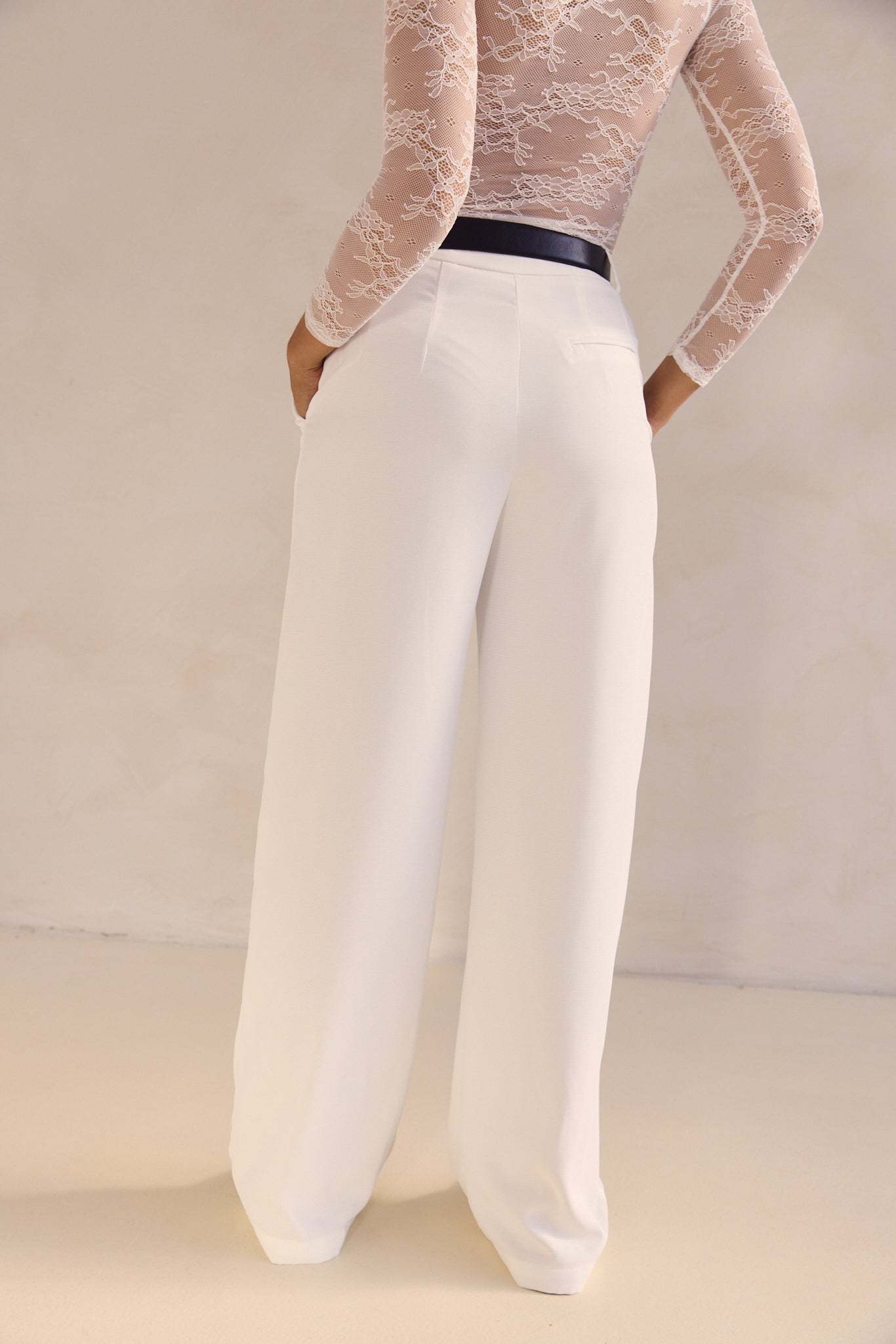 Annalise Pant (White)