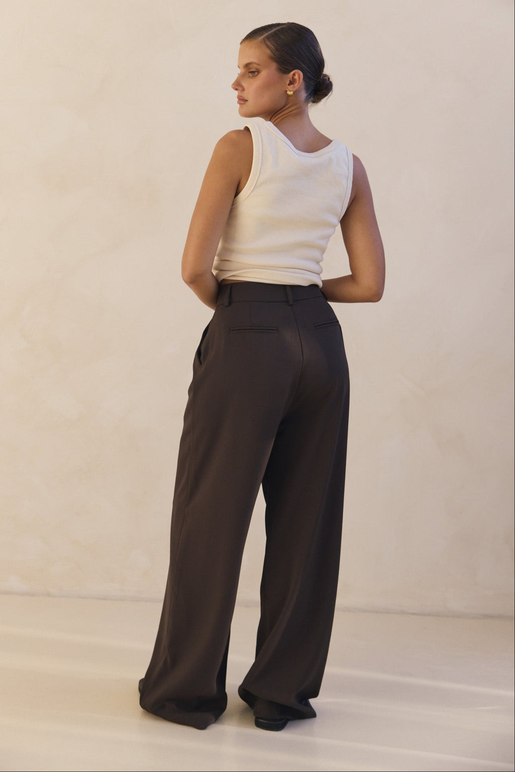 Bermuda Tailored Pant (Chocolate)