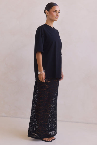 Reina Tee (Black)