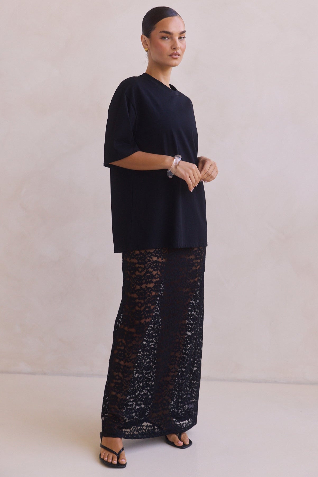 Reina Tee (Black)