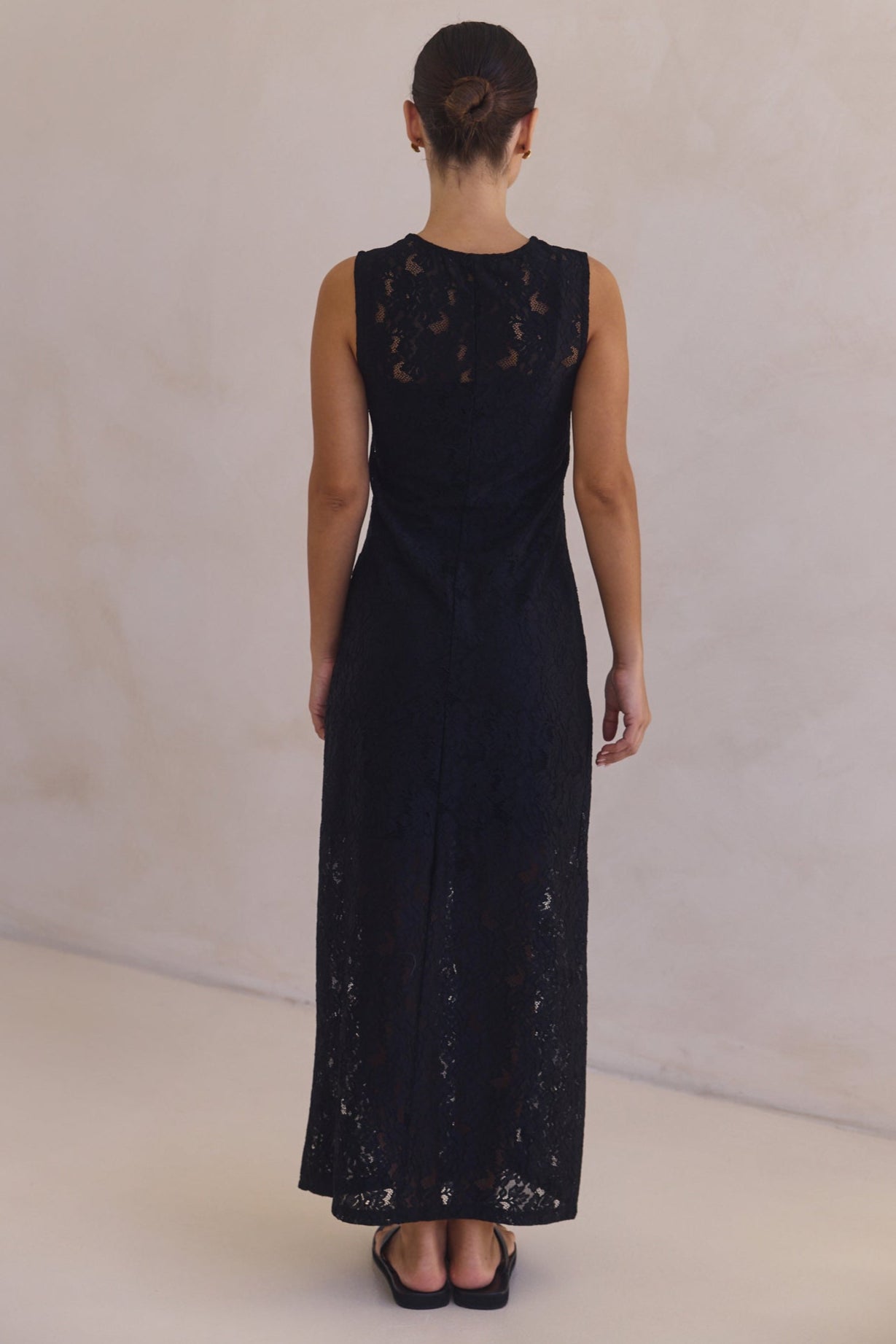 Mila Lace Midi Dress (Black)