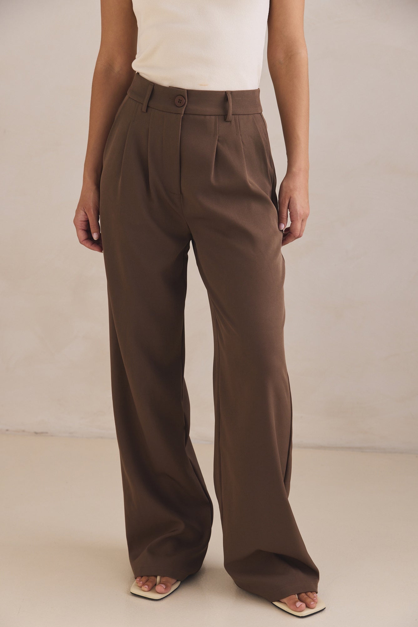 Dahlia Pant (Brown)